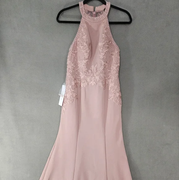 chinese dress ladies BCBGMAXAZRIA Gwenyth Blocked Sleeveless Flared Skirt Dress – Runway Catalog main image 0
